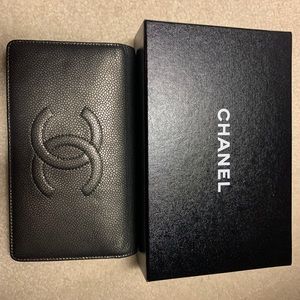 Authentic Women’s Chanel Wallet in Gray